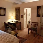 Alojamento de Acomodação e Pequeno-almoço Maison Rives - Village Du Livre De 3*