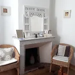 Maison Rives - Village Du Livre De 3* Montolieu