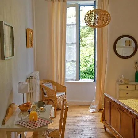 Maison Rives - Village Du Livre De 3*