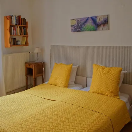 Maison Rives - Village Du Livre De Nocleg ze śniadaniem 3*