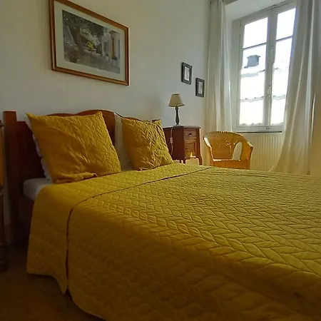 Oda ve Kahvaltı Maison Rives - Village Du Livre De *