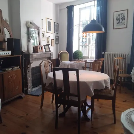 Maison Rives - Village Du Livre De Bed & Breakfast Montolieu
