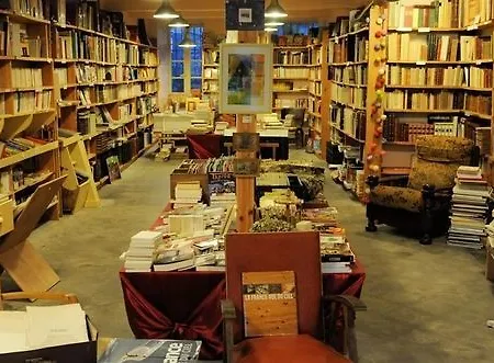 Maison Rives - Village Du Livre De Montolieu