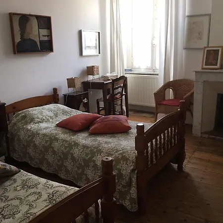 ベッド・アンド・ブレックファスト Maison Rives - Village Du Livre De Montolieu