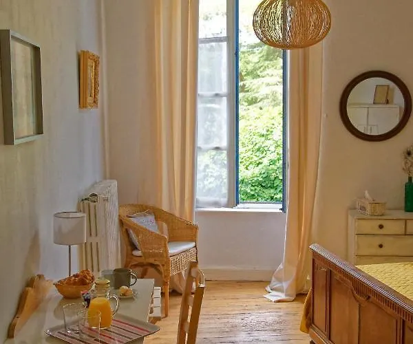 Maison Rives - Village Du Livre De 3*
