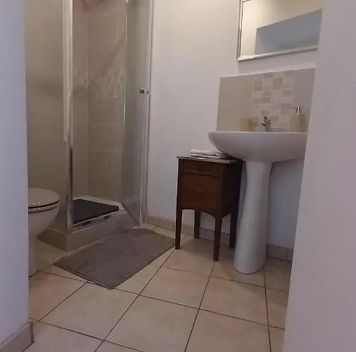 Bed & Breakfast Maison Rives - Village Du Livre De 3*