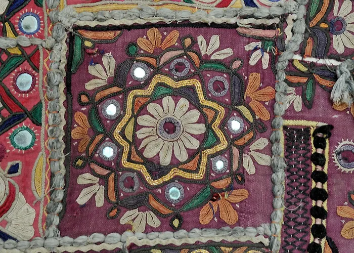 فندق مبيت وإفطار Maison Rives - Village Du Livre De Montolieu