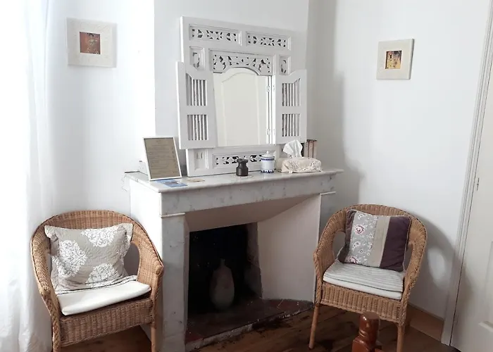 Maison Rives - Village Du Livre De 3* Montolieu